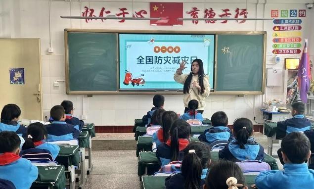 教育筑梦·山海情深 | “组团式”帮扶、推动人才共育、产业赋能促振兴……书写新时代上海对口帮扶的教育答卷