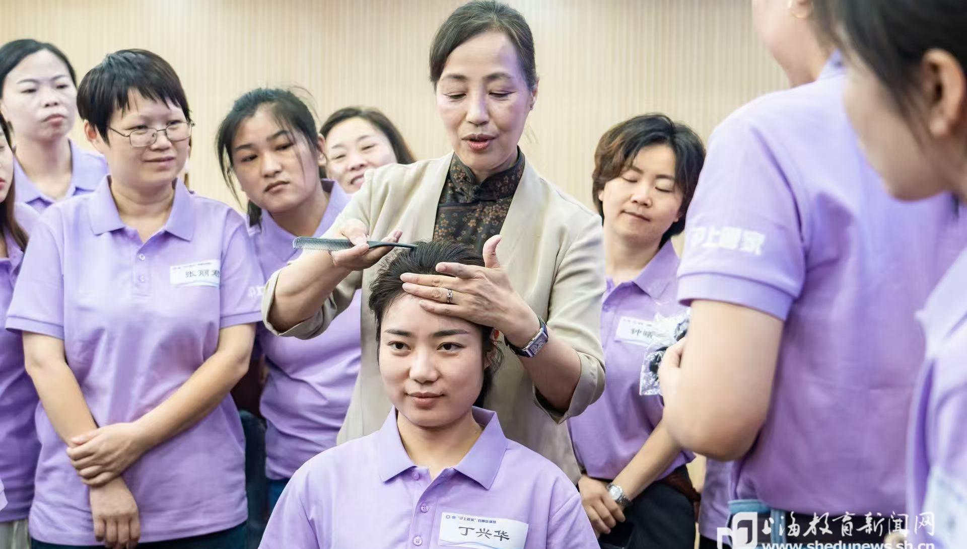 ​85%学员获涨薪或表扬，首批“沪上管家”圆满结业