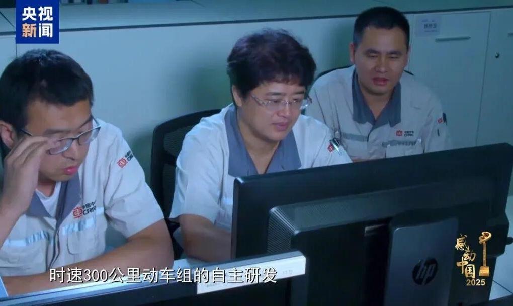祝贺！上海这所高校的校友，感动中国！