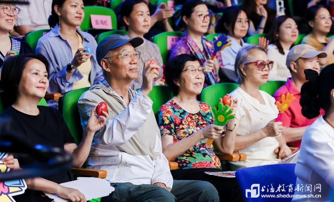 ​上海首次举办“能者为师”活动，为老年教育补充“新鲜血液”