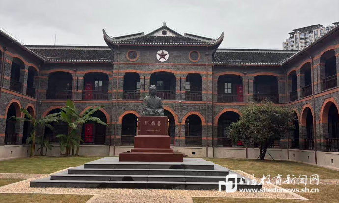 国庆邂逅百年风华，华东政法大学韬奋楼修缮焕新对市民开放