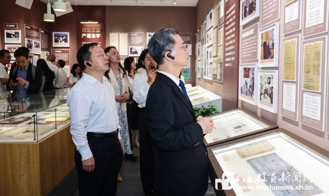 上经贸大66周年校庆，以一个馆、一部剧、一种精神纪念中国